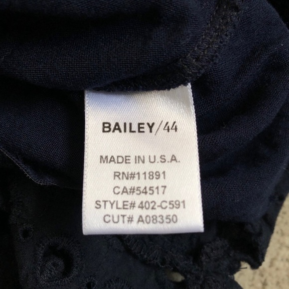 Bailey 44 Eyelet Phlox Tiered Bell Sleeve Top EUC - Picture 7 of 9